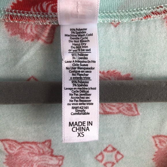 LuLaRoe Top Christy V Neck Tee w/Orange Wolves on Blue-Teal Background Sz XS NWT - Picture 8 of 10